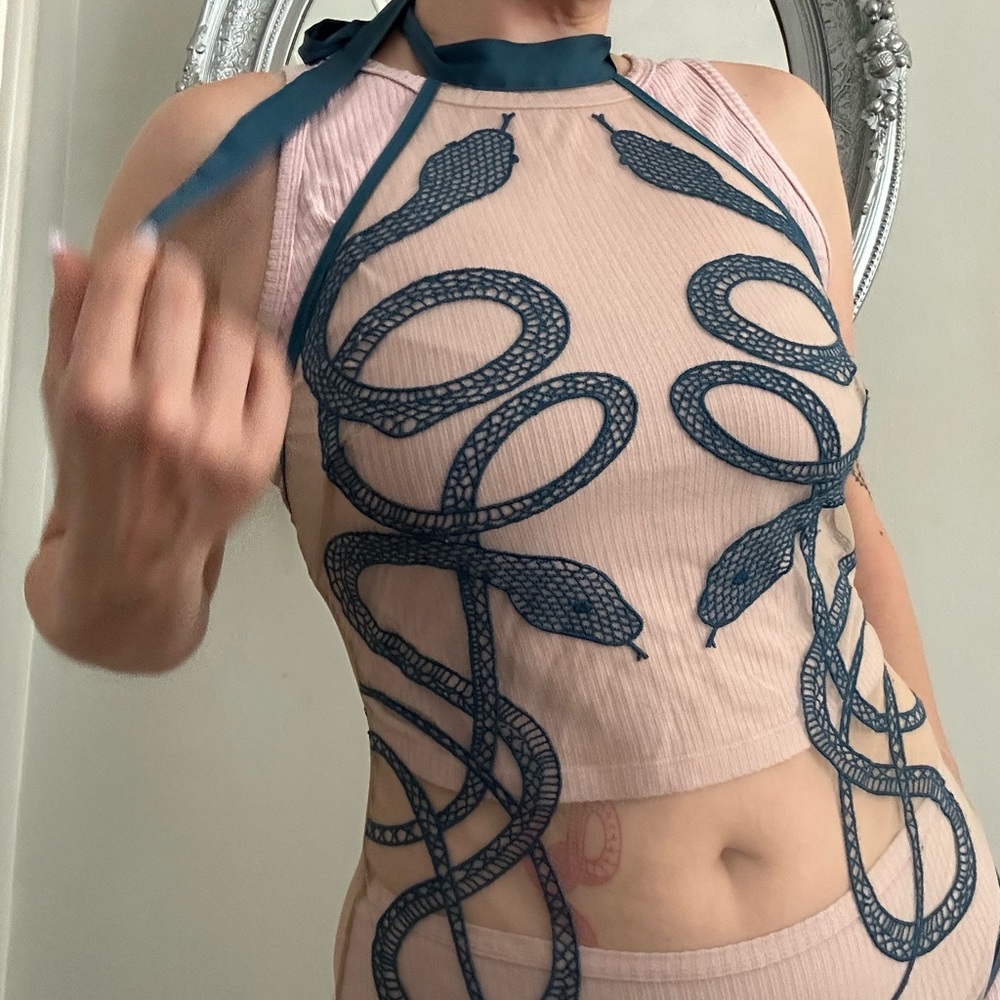 Thistle and Spire Size L Medusa bodysuit